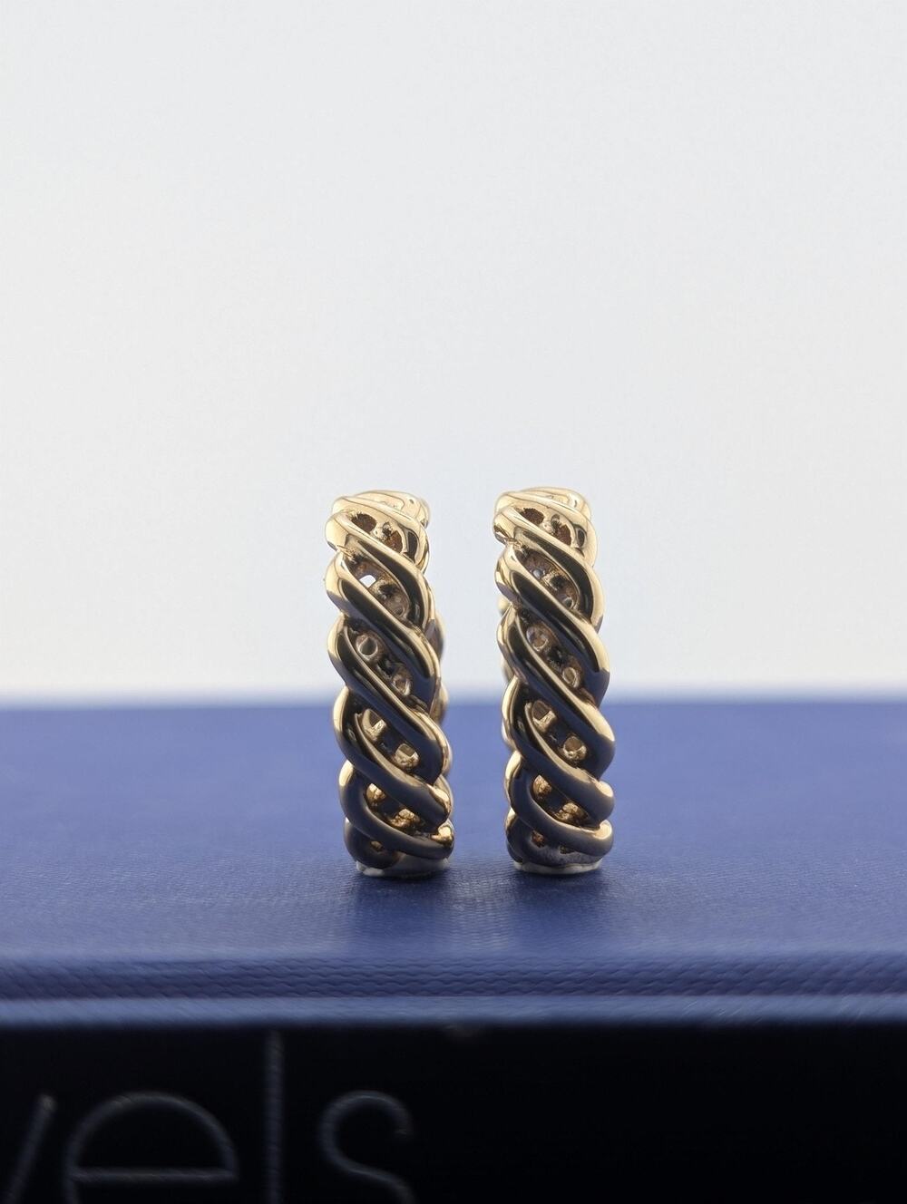 14kt Yellow Gold Knot Twist Earrings - 4.8g